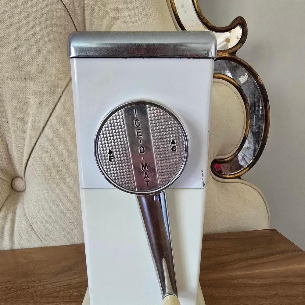 1950s vintage Ice-O-Mat manual ice crusher – Mid Century kitchen barware